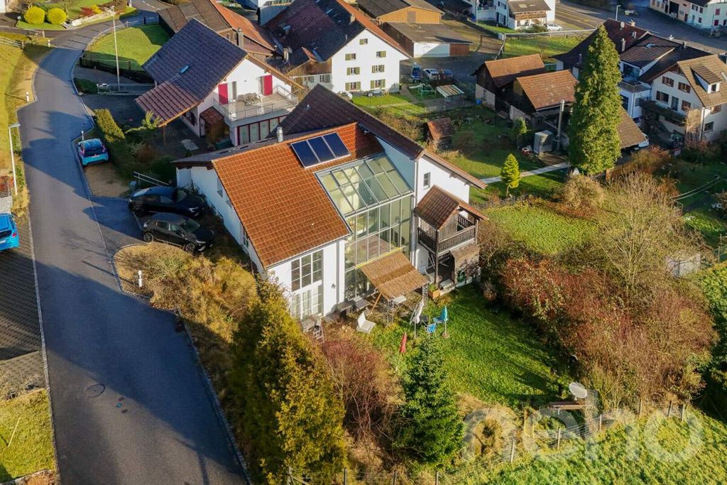 Property photo 2 of 12