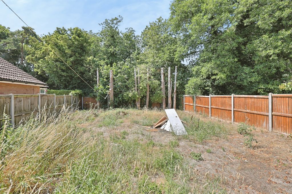 Property photo 2 of 18