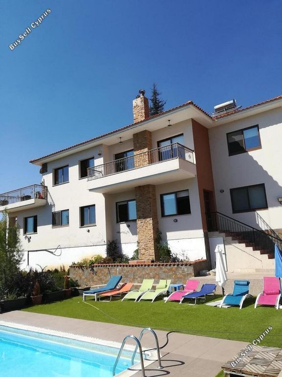 Property photo 1 of 22