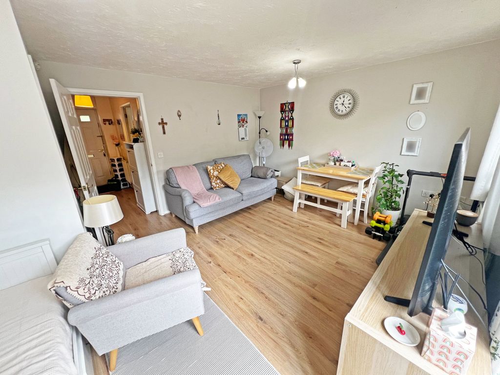 Property photo 3 of 17