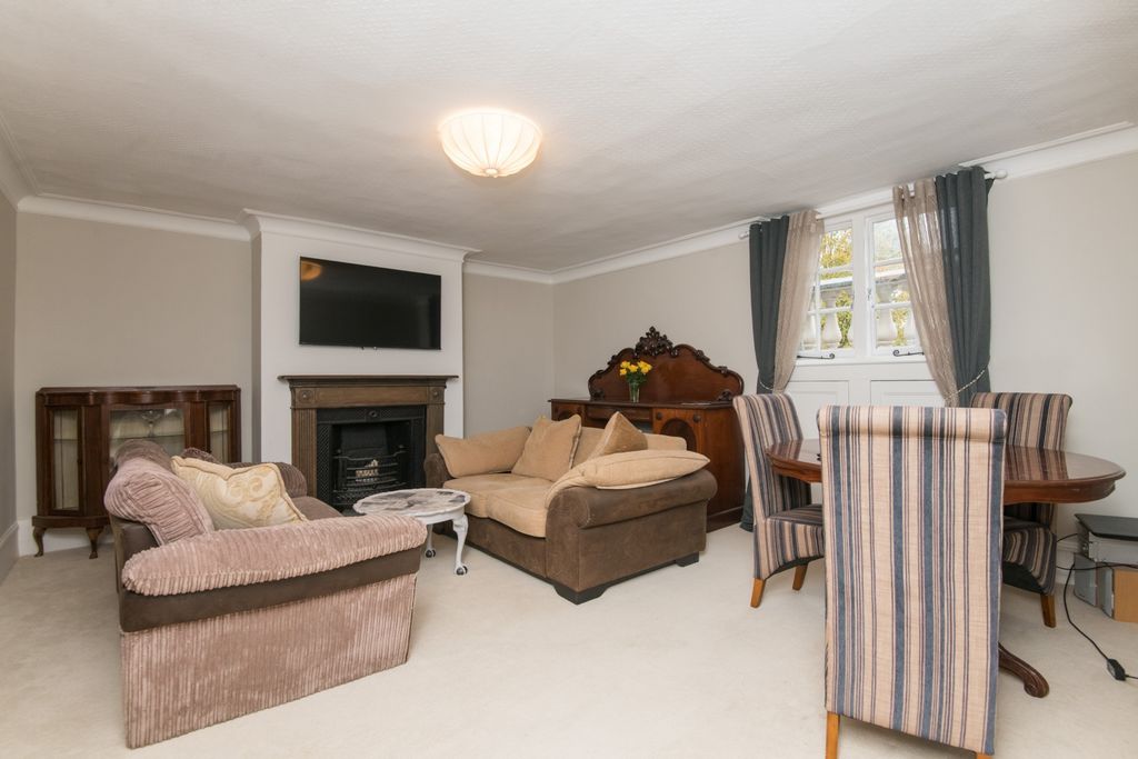 Property photo 3 of 24 Photo 3