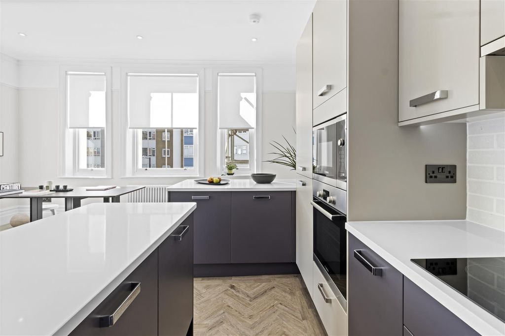 Property photo 2 of 13 12.Jpg