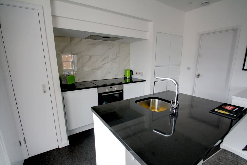 Property photo 2 of 10 Picture No. 08