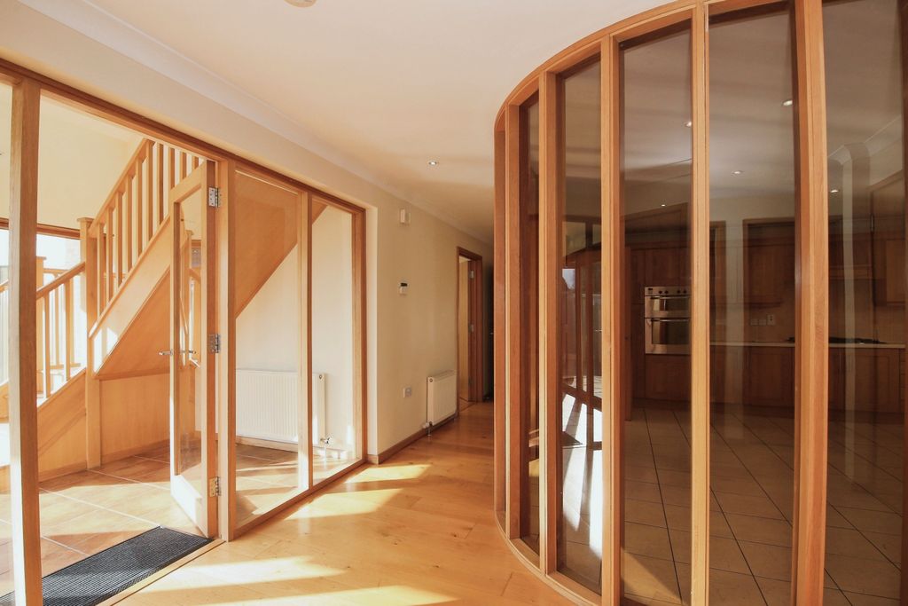 Property photo 3 of 43 Hallway