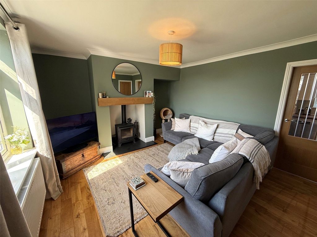 Property photo 2 of 16 Picture No. 13