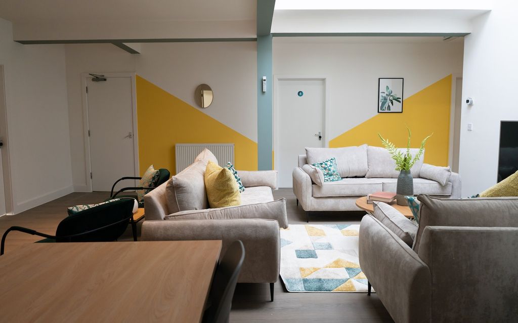 Property photo 1 of 14 A Spacious And Stylish Modern Living Room, Perfect...