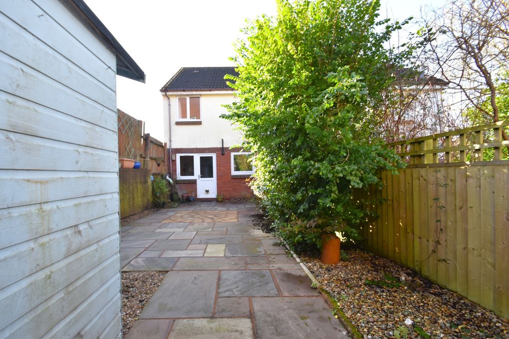Property photo 2 of 15 Seddons Tiverton
