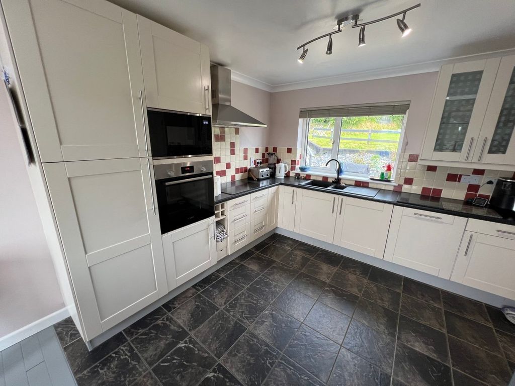 Additional image 15 of 4 bed detached house for sale7 Allt Y Bryn, Llanarth SA47