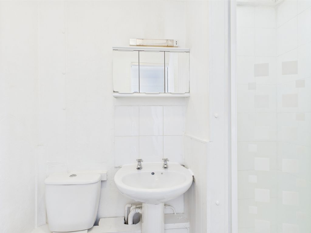 Property photo 3 of 7 Cam03062G0-Pr0154-Still005