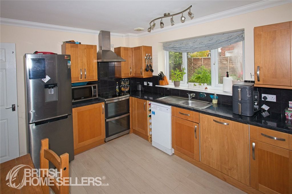 Property photo 2 of 14 Picture No. 07