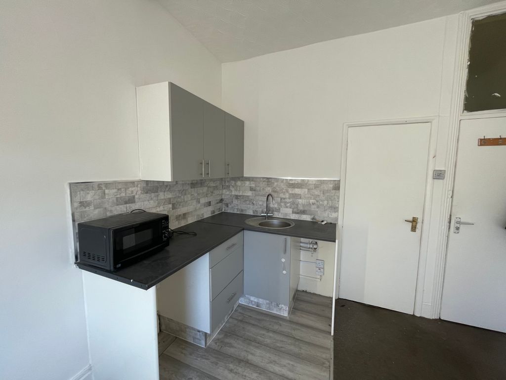 Property photo 3 of 6 4.Jpeg