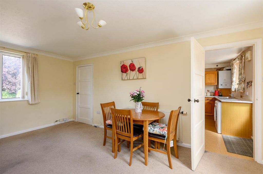 Property photo 3 of 12 Living Dining