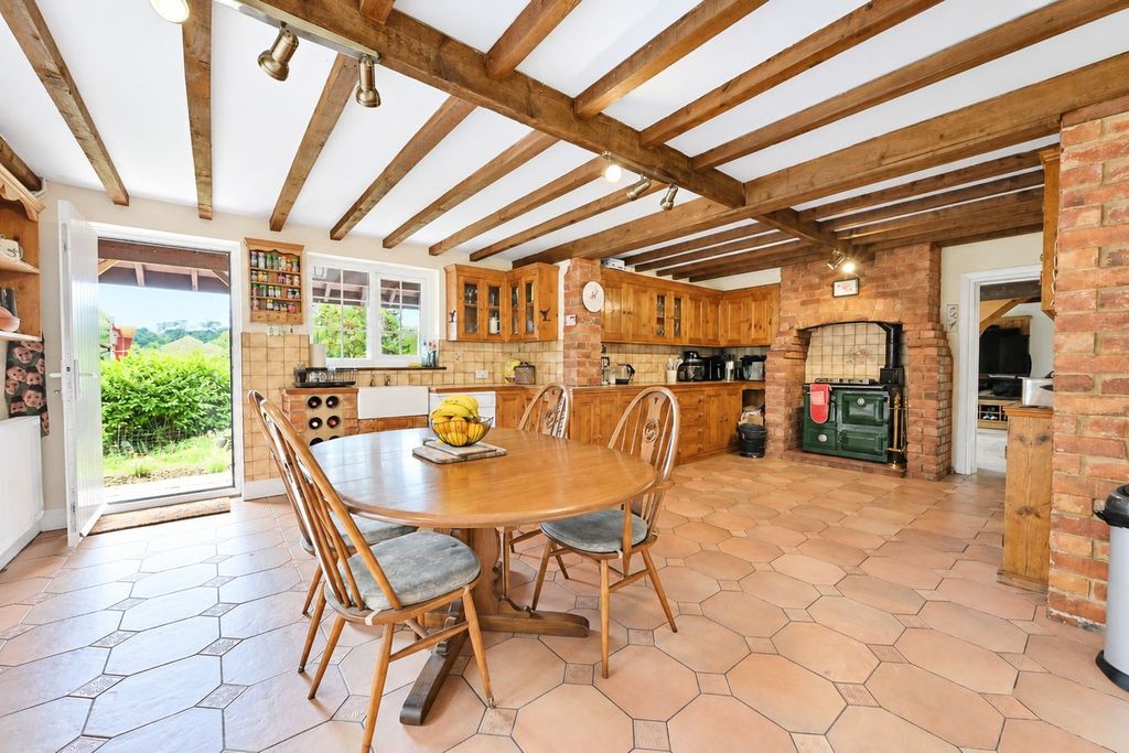 Property photo 2 of 18