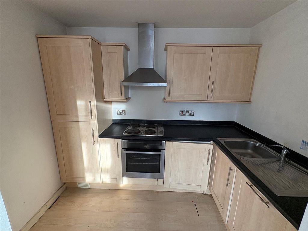 Property photo 2 of 3
