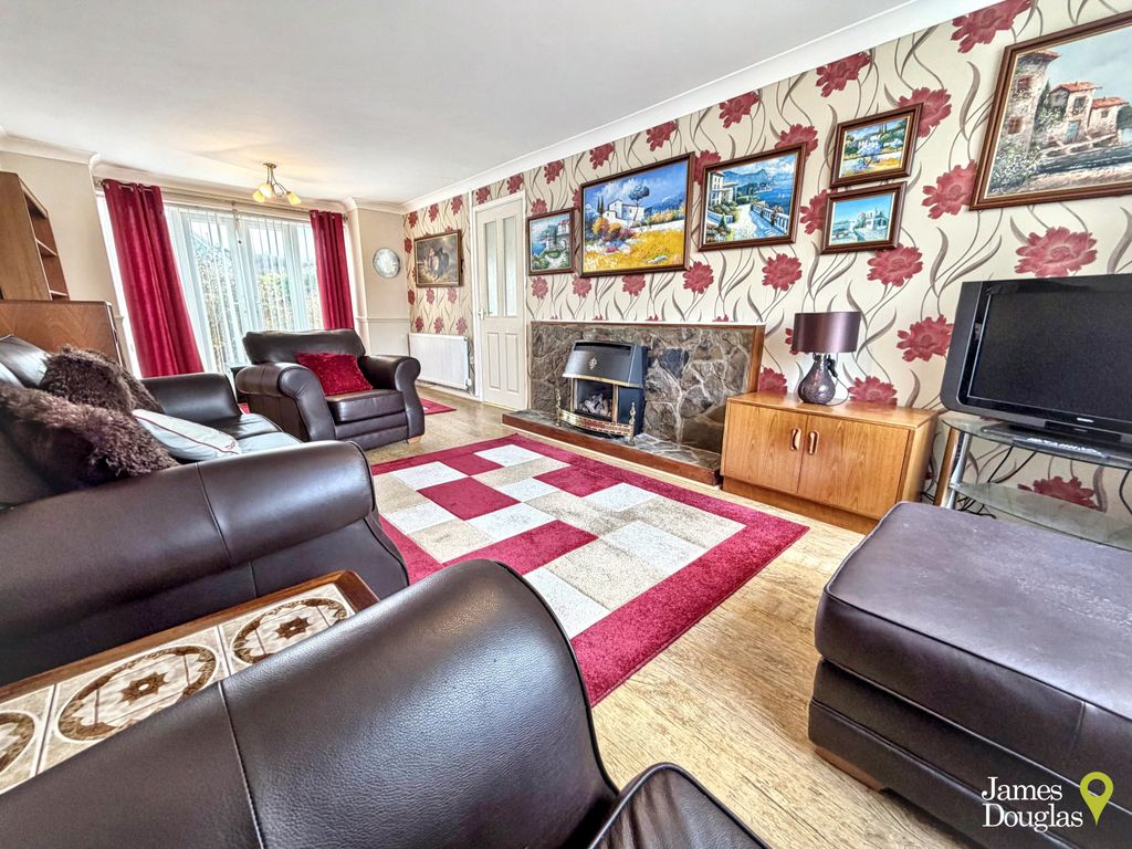 Property photo 3 of 20 Livdin2