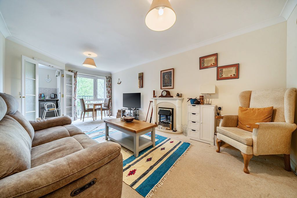 Property photo 2 of 11 Photo 8