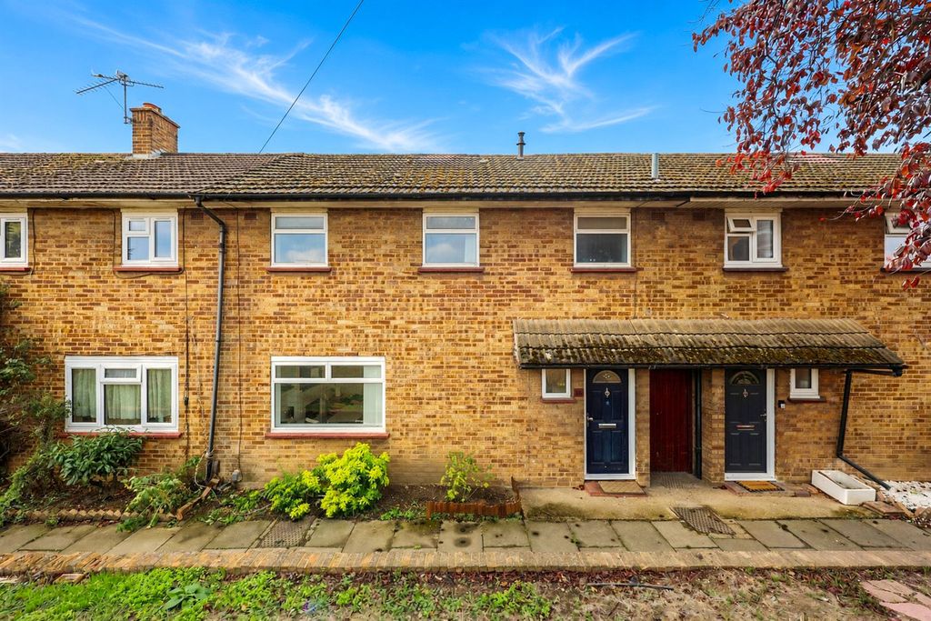 Property photo 1 of 19 External