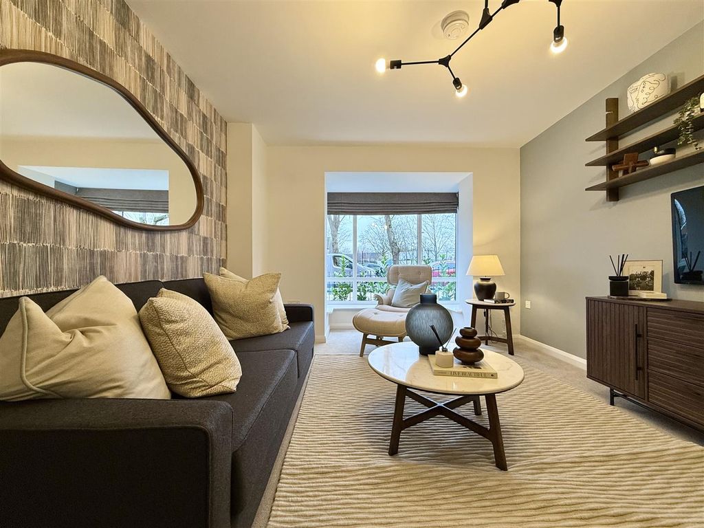 Property photo 2 of 19