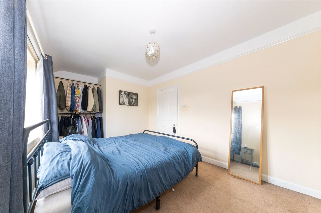 Property photo 2 of 10 Bedroom 1