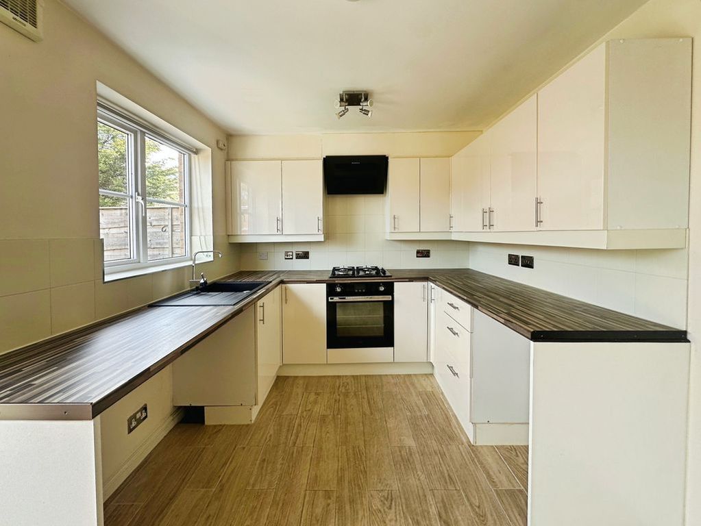 Property photo 2 of 13 Kitchen