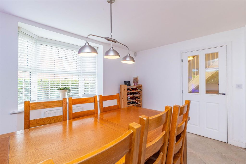 Additional image 10 of 6 bed detached house for saleWhiteleaf Place, Leyland PR25
