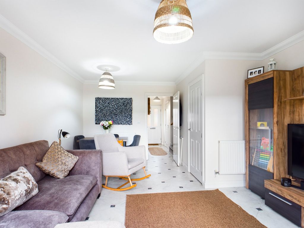 Property photo 3 of 8 Picture No. 14