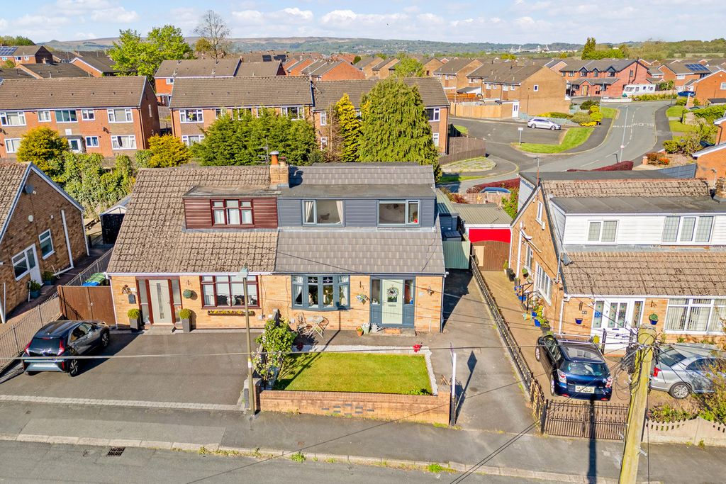 Property photo 1 of 31