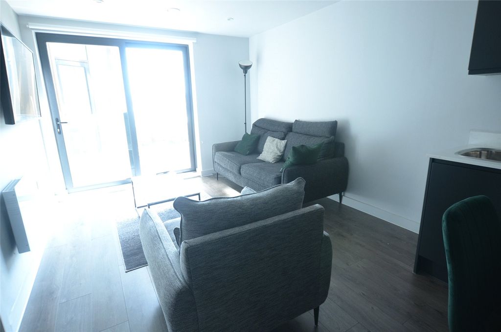 Property photo 3 of 6 Picture No. 04