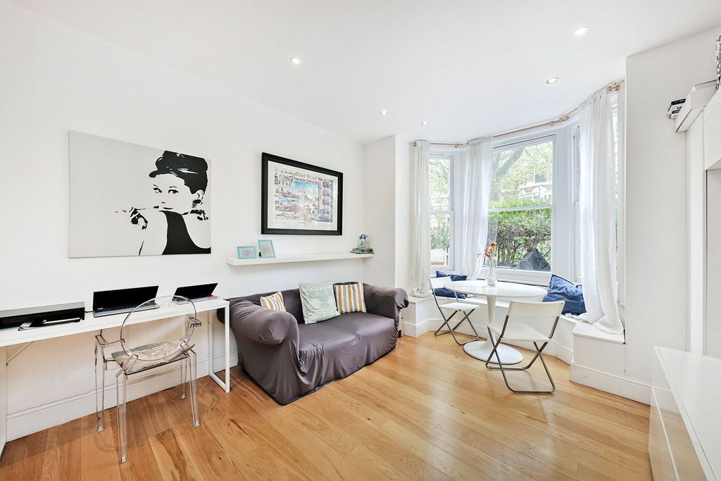 Property photo 1 of 11