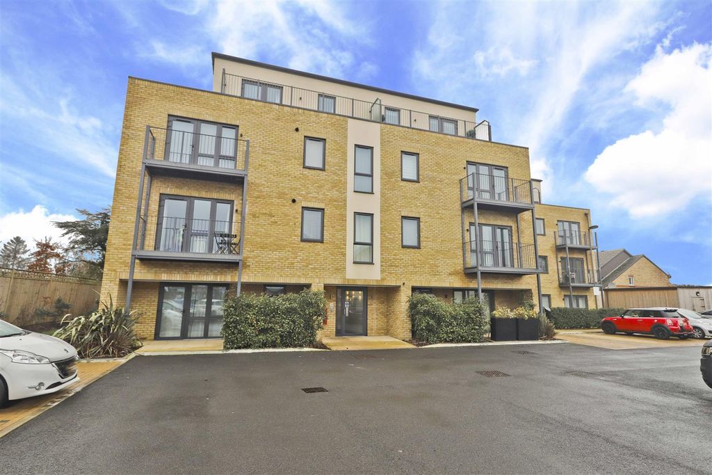 Property photo 1 of 13 Front