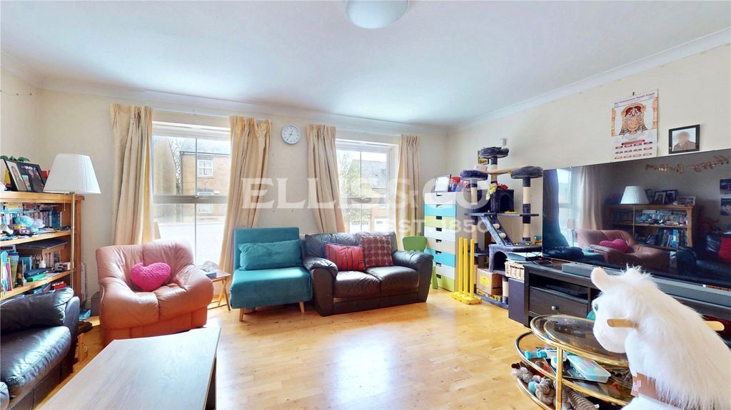 Property photo 2 of 22 Picture No. 45