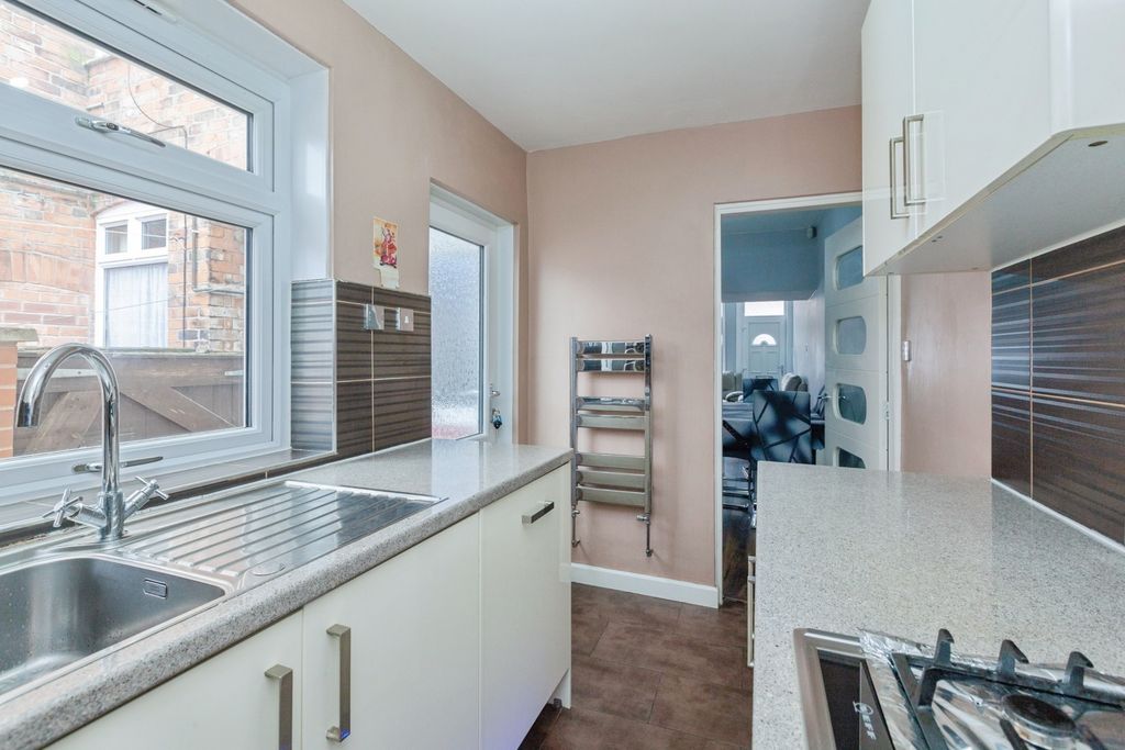 Property photo 2 of 18 Pbox-Img.Jpg