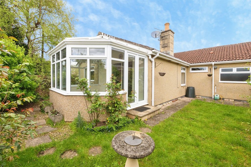 Property photo 2 of 26