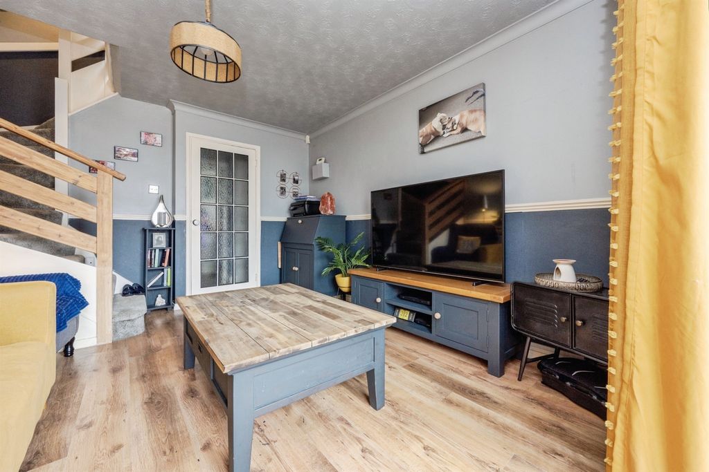Property photo 2 of 15