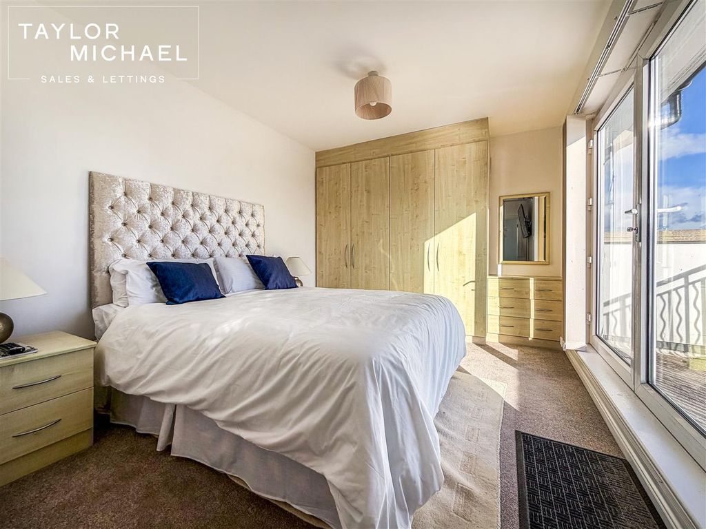 Additional image 10 of 4 bed flat to rentThe Strand, Brighton Marina Village, Brighton BN2