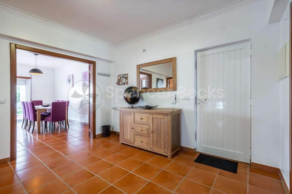 Property photo 2 of 36