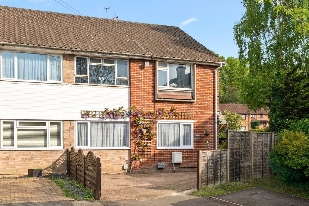Property photo 1 of 24 Picture No. 22