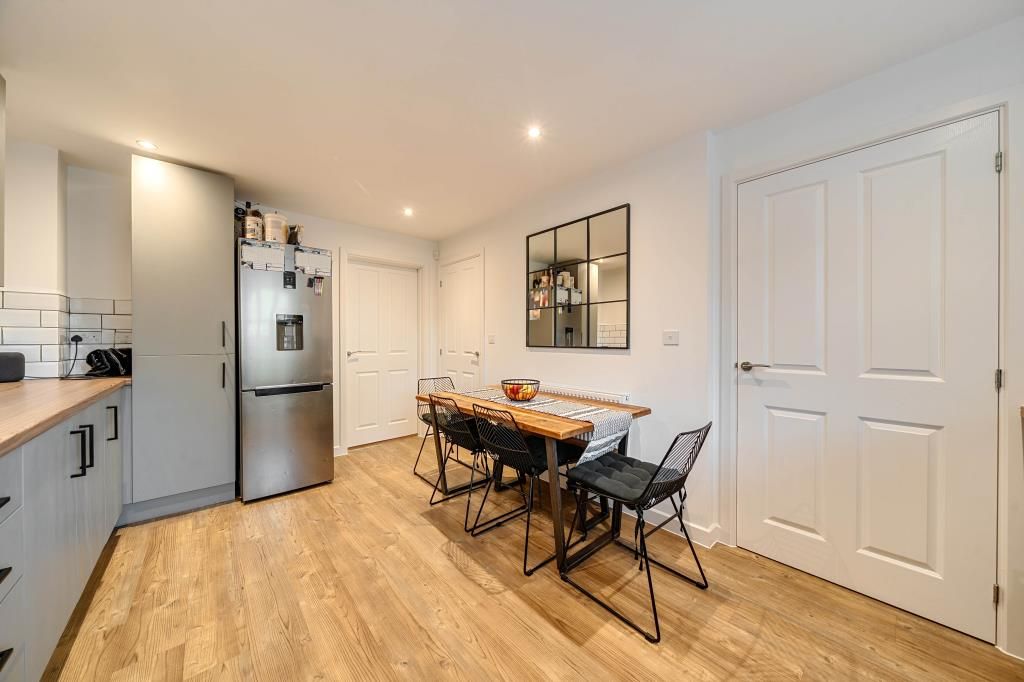 Property photo 2 of 20 Dining Area