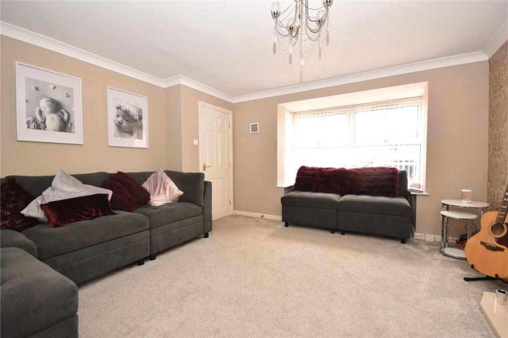 Property photo 3 of 21 Picture No. 06