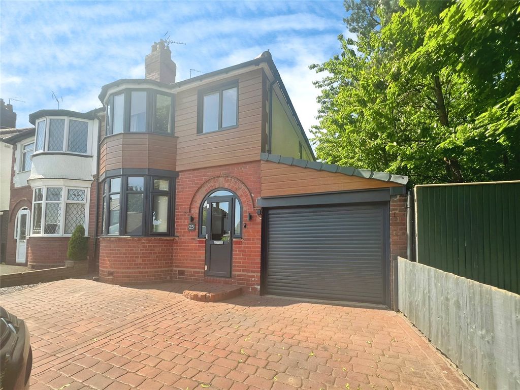 Property photo 1 of 17 Front