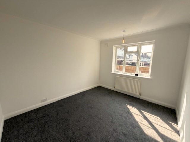 Property photo 2 of 7 Ea09Acba-Cf6A-4695-B871-B763Ac3834Fd.Jpg