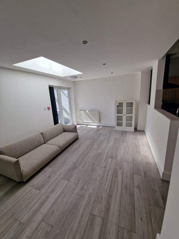 Property photo 2 of 4