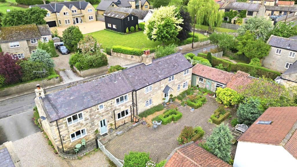 Property photo 2 of 45 Image001