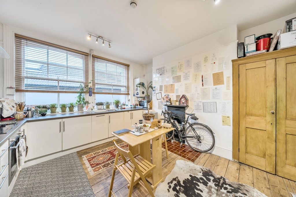 Property photo 3 of 23 Picture No. 21