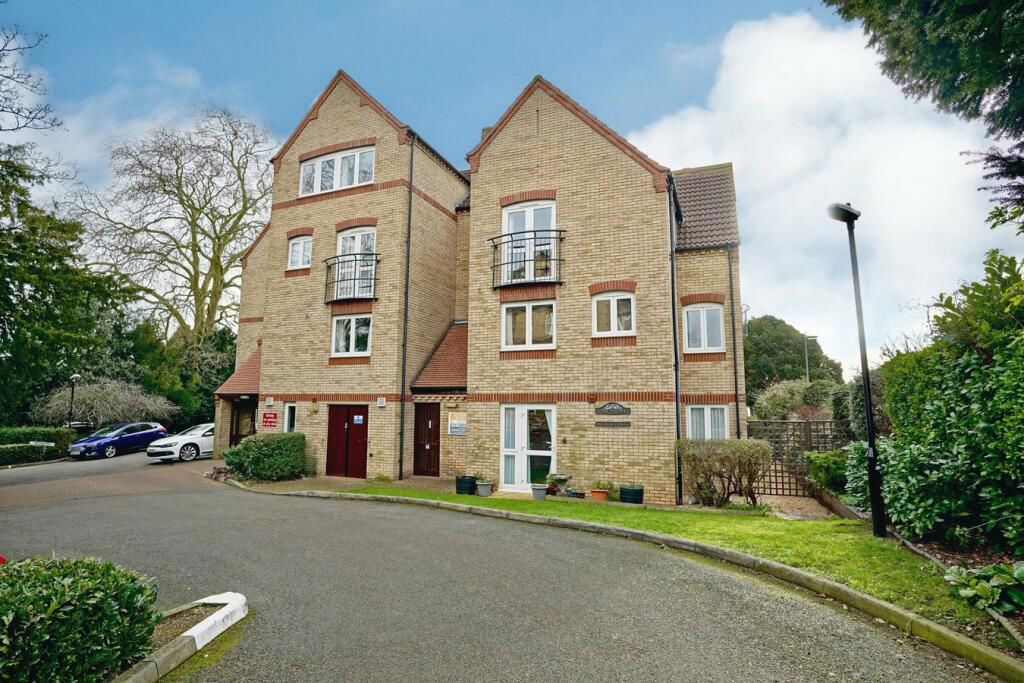 Property photo 1 of 8