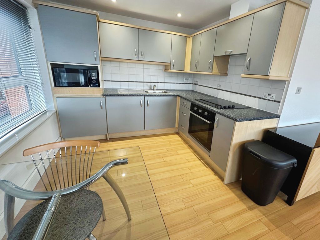 Property photo 2 of 8