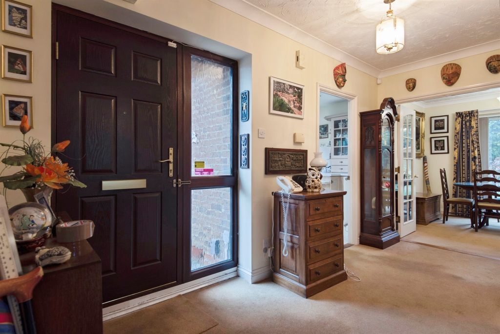 Property photo 2 of 24