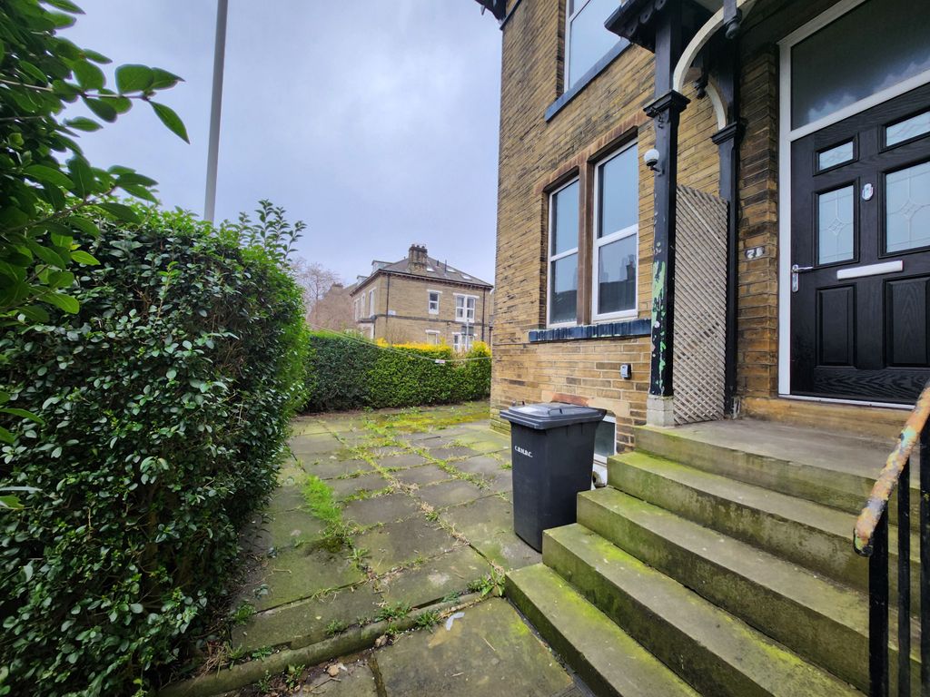 Property photo 2 of 15 Gallery