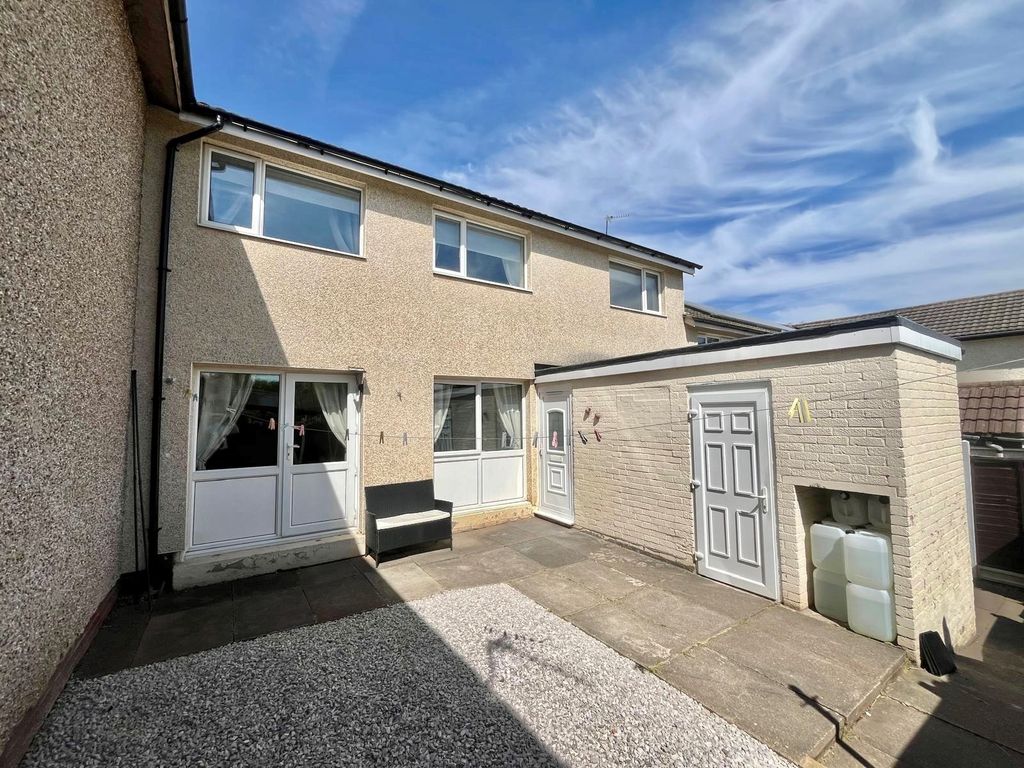 Property photo 1 of 17 Image