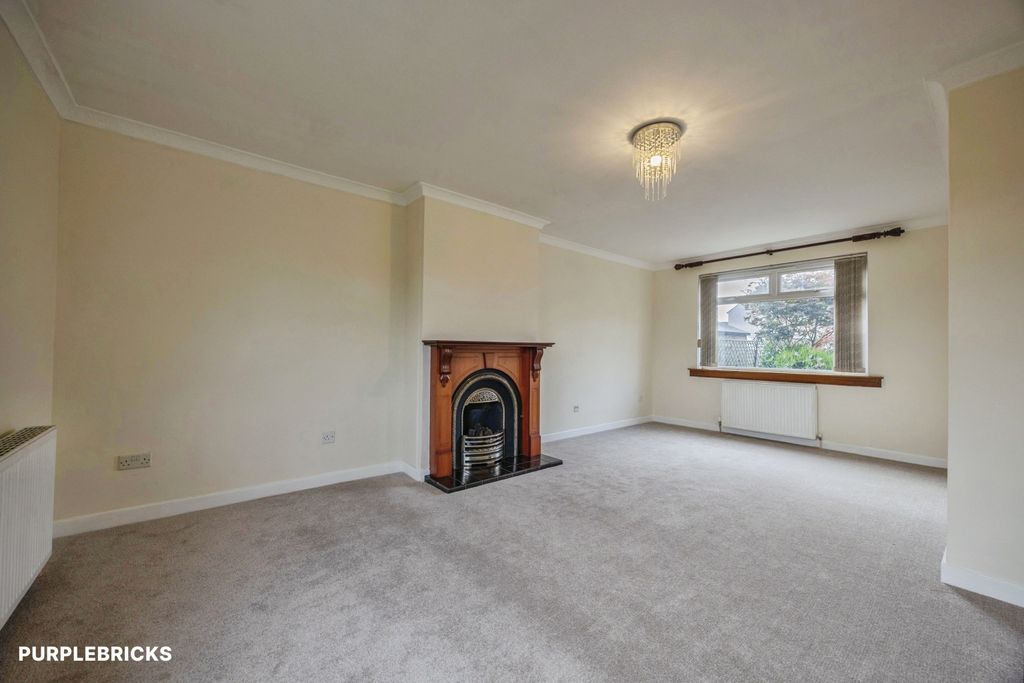 Property photo 2 of 12 Living Room